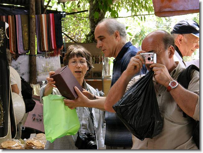 Clicca per scorrere le foto originali ingrandite