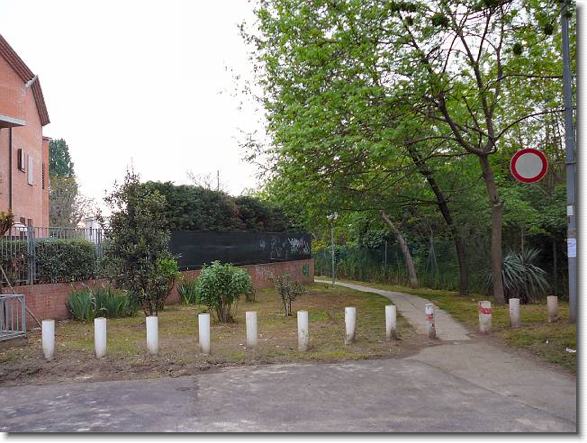 Clicca per scorrere le foto originali ingrandite