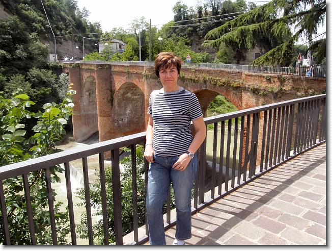 Clicca per scorrere le foto originali ingrandite