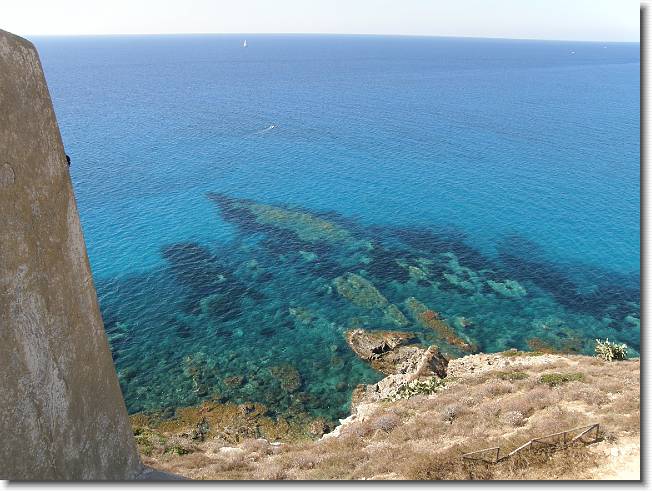 Clicca per scorrere le foto originali ingrandite