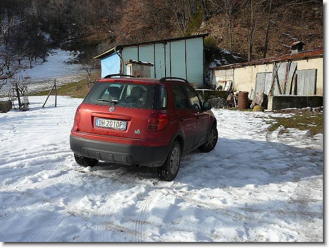 Clicca per scorrere le foto originali ingrandite