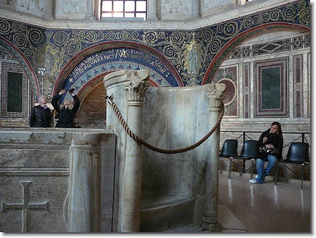 Clicca per scorrere le foto originali ingrandite
