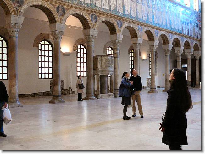 Clicca per scorrere le foto originali ingrandite