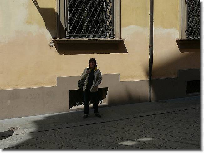 Clicca per scorrere le foto originali ingrandite