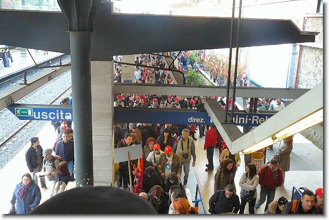 Clicca per scorrere le foto originali ingrandite