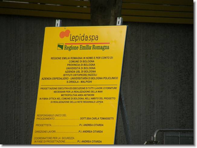 Clicca per scorrere le foto originali ingrandite