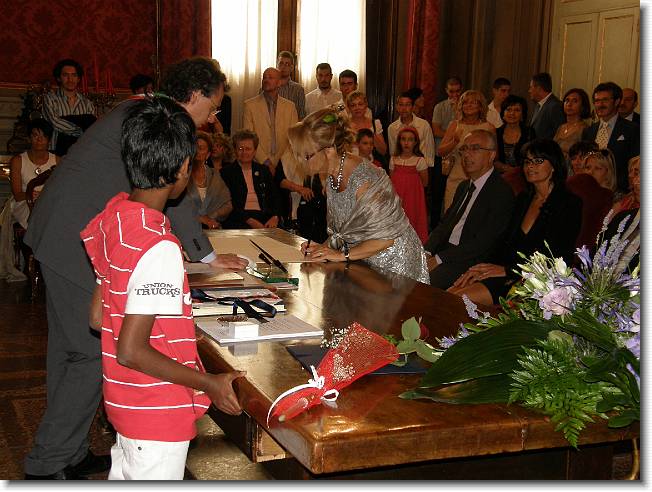 Clicca per scorrere le foto originali ingrandite
