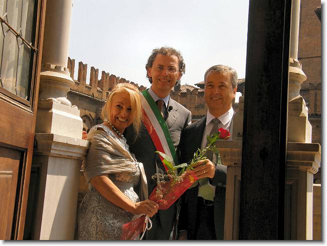Clicca per scorrere le foto originali ingrandite