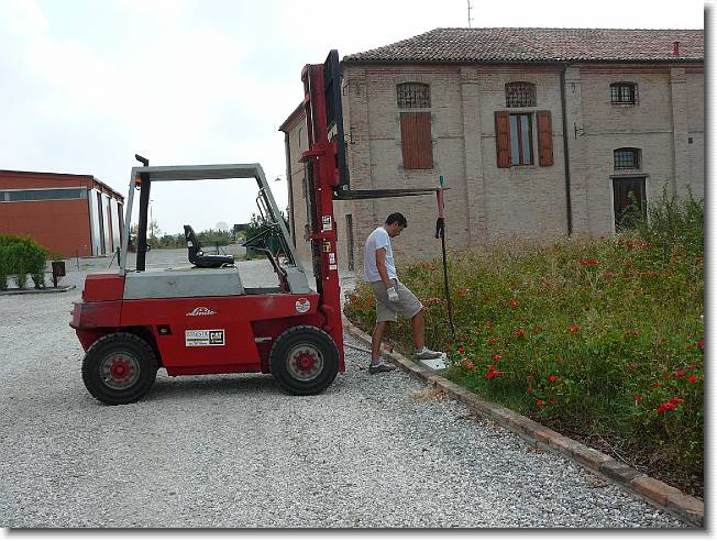 Clicca per scorrere le foto originali ingrandite