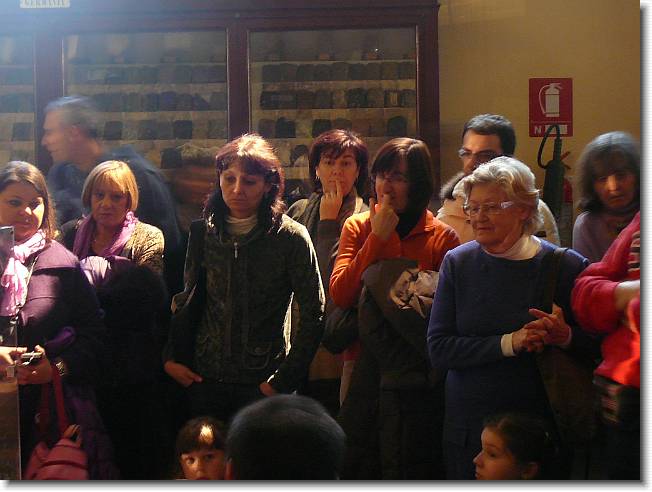 Clicca per scorrere le foto originali ingrandite