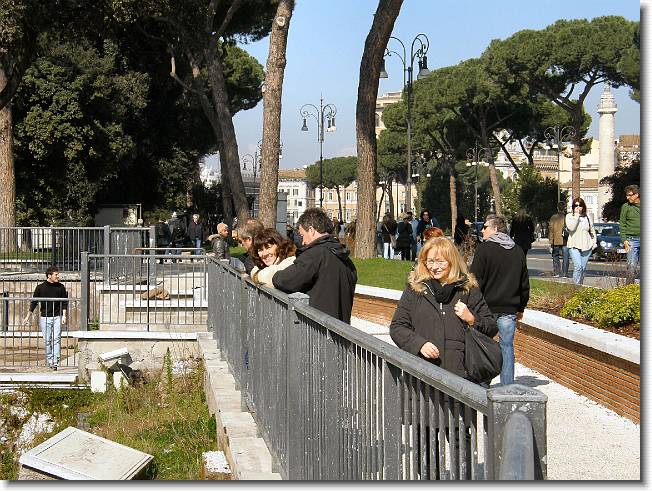 Clicca per scorrere le foto originali ingrandite