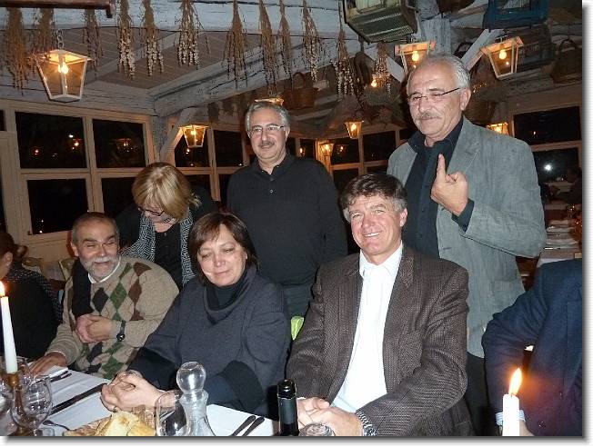 Clicca per scorrere le foto originali ingrandite