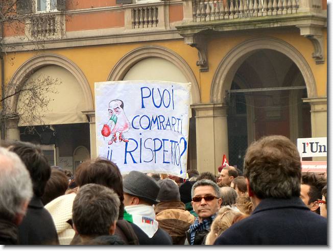 Clicca per scorrere le foto originali ingrandite
