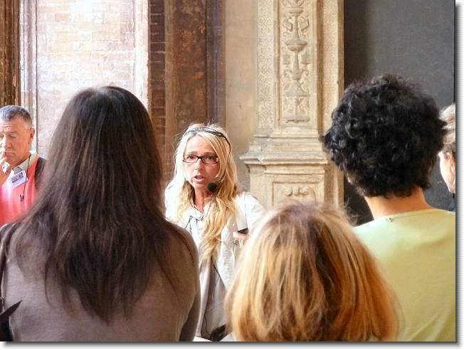 Clicca per scorrere le foto originali ingrandite