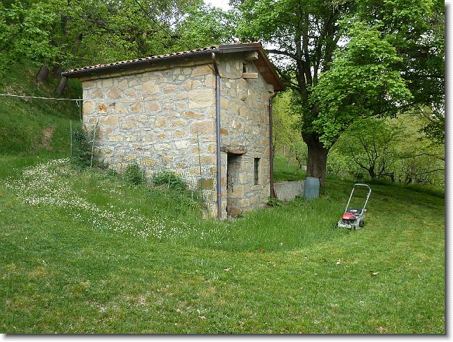 Clicca per scorrere le foto originali ingrandite