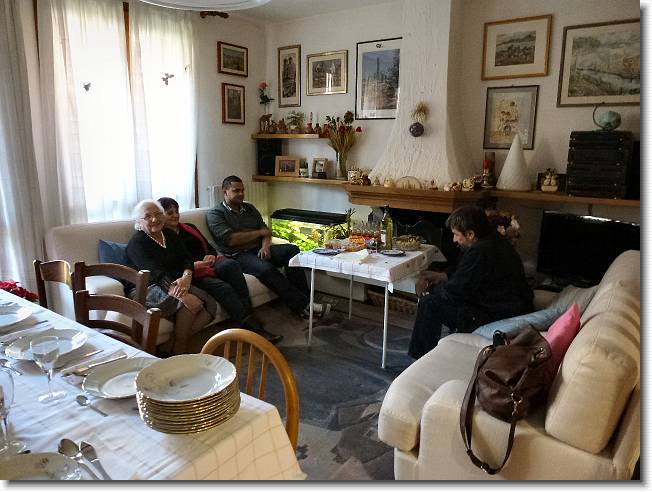 Clicca per scorrere le foto originali ingrandite