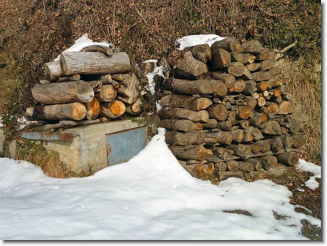 Clicca per scorrere le foto originali ingrandite