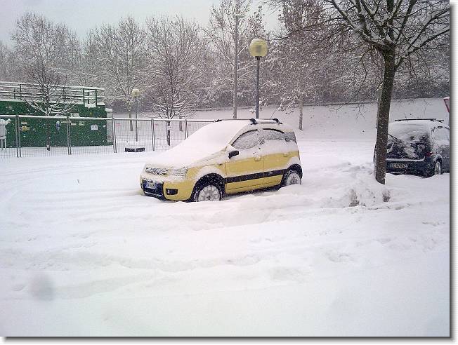 Clicca per scorrere le foto originali ingrandite