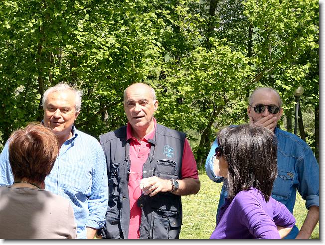 Clicca per scorrere le foto originali ingrandite