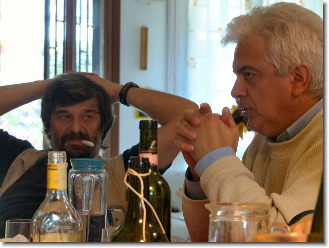 Clicca per scorrere le foto originali ingrandite