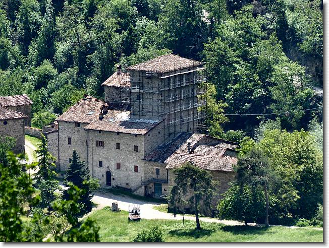 Clicca per scorrere le foto originali ingrandite