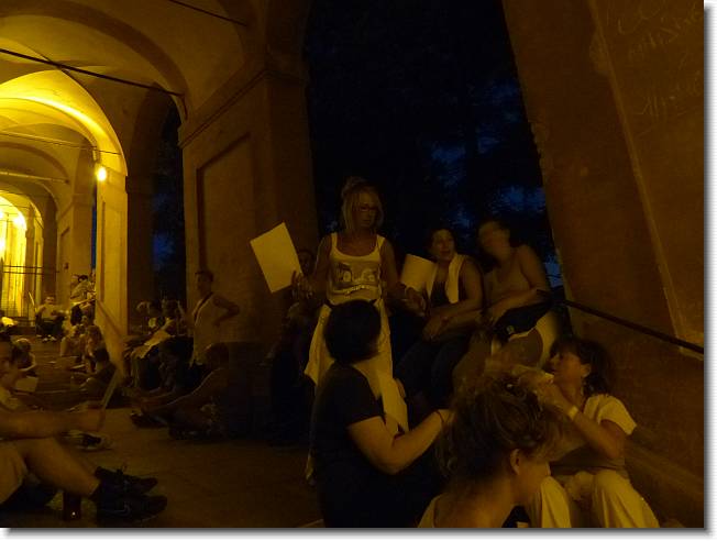 Clicca per scorrere le foto originali ingrandite