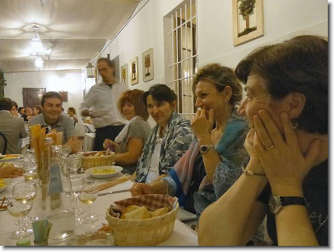 Clicca per scorrere le foto originali ingrandite