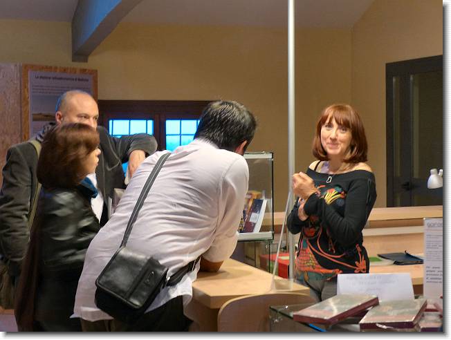 Clicca per scorrere le foto originali ingrandite
