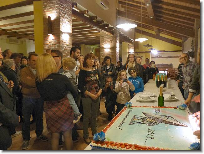 Clicca per scorrere le foto originali ingrandite