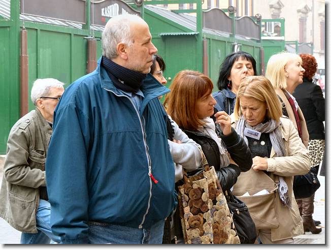 Clicca per scorrere le foto originali ingrandite