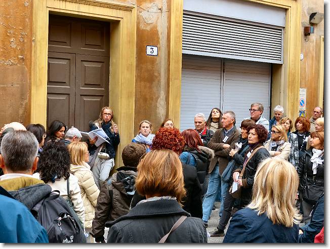 Clicca per scorrere le foto originali ingrandite