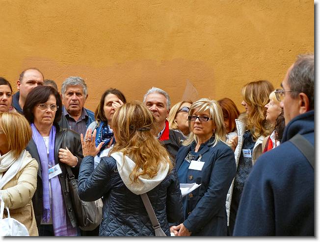 Clicca per scorrere le foto originali ingrandite