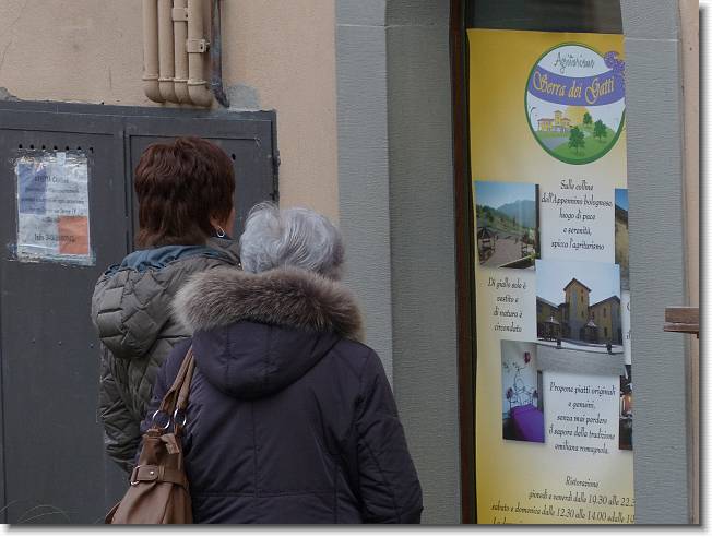 Clicca per scorrere le foto originali ingrandite