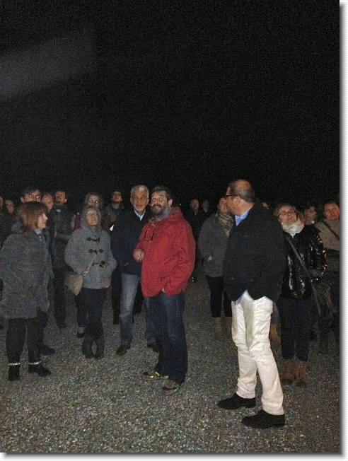 Clicca per scorrere le foto originali ingrandite