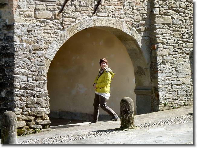 Clicca per scorrere le foto originali ingrandite