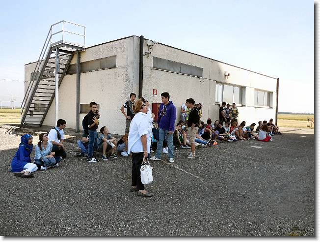 Clicca per scorrere le foto originali ingrandite