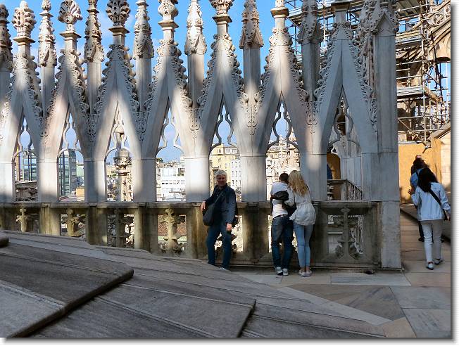 Clicca per scorrere le foto originali ingrandite