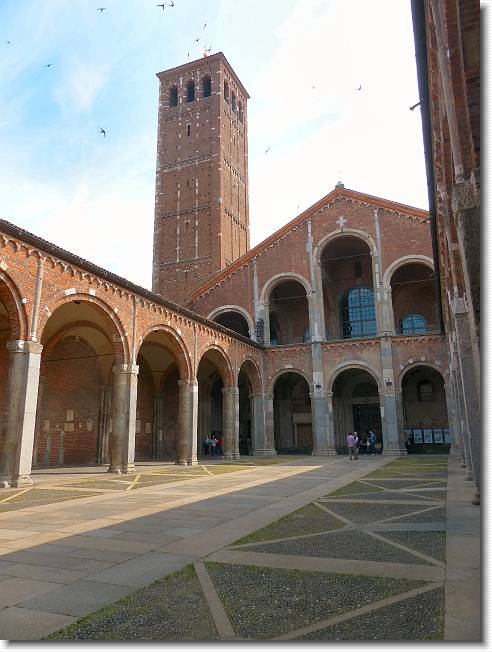 Clicca per scorrere le foto originali ingrandite