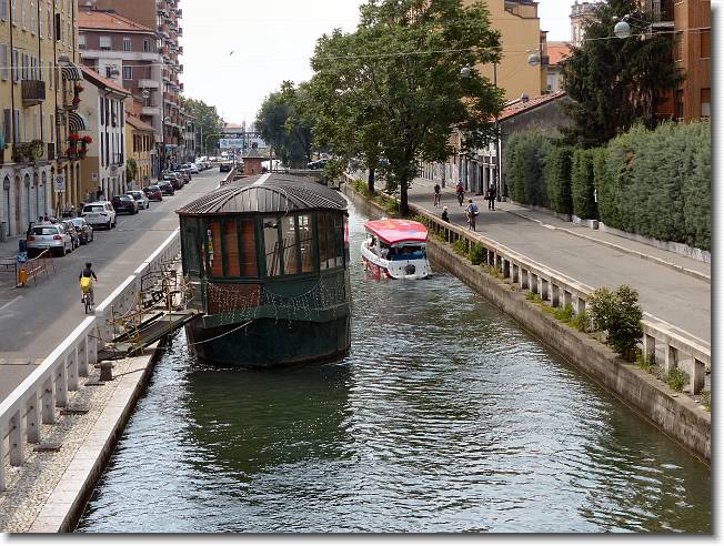 Clicca per scorrere le foto originali ingrandite