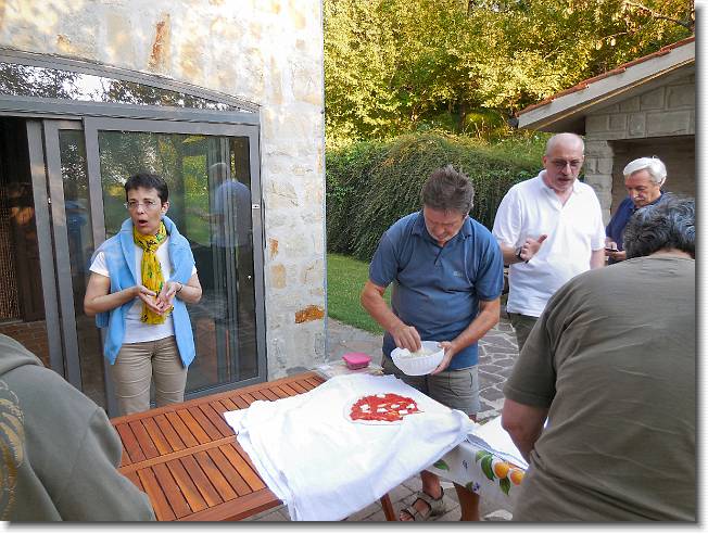 Clicca per scorrere le foto originali ingrandite