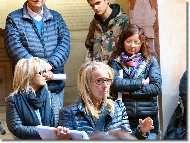 Clicca per scorrere le foto originali ingrandite