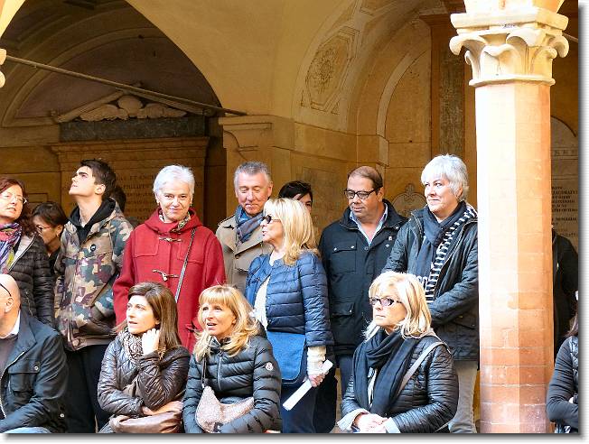 Clicca per scorrere le foto originali ingrandite