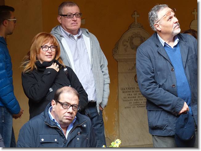 Clicca per scorrere le foto originali ingrandite