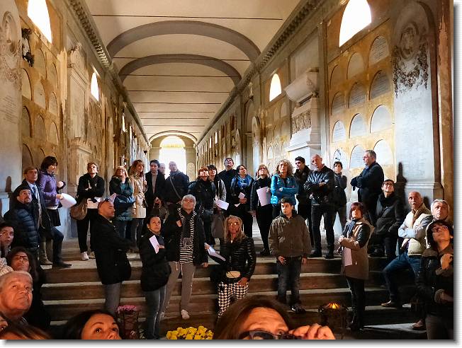 Clicca per scorrere le foto originali ingrandite