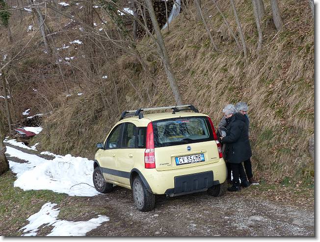 Clicca per scorrere le foto originali ingrandite