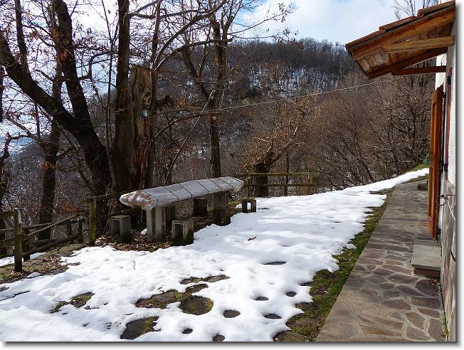 Clicca per scorrere le foto originali ingrandite