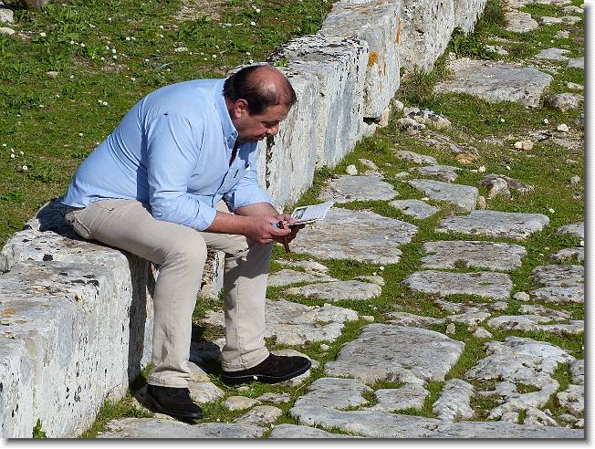 Clicca per scorrere le foto originali ingrandite