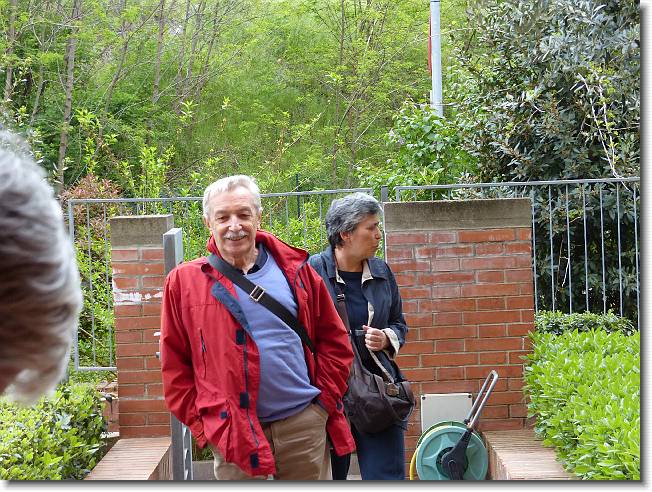 Clicca per scorrere le foto originali ingrandite