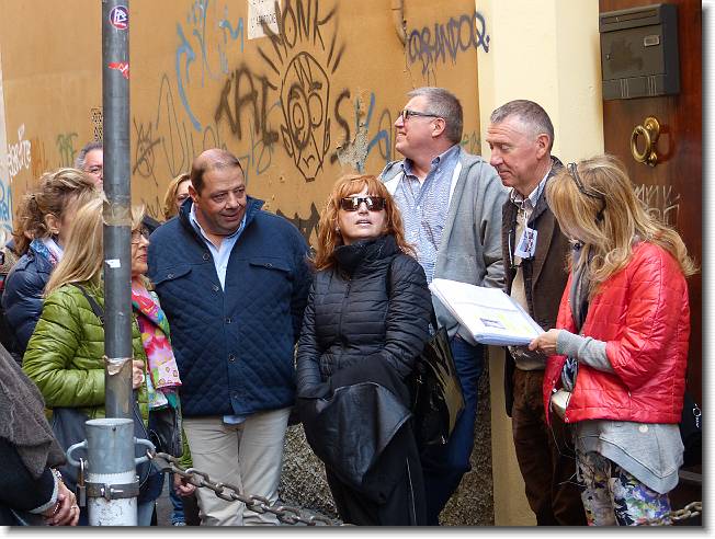 Clicca per scorrere le foto originali ingrandite