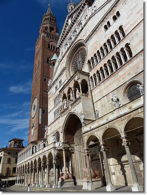Clicca per scorrere le foto originali ingrandite